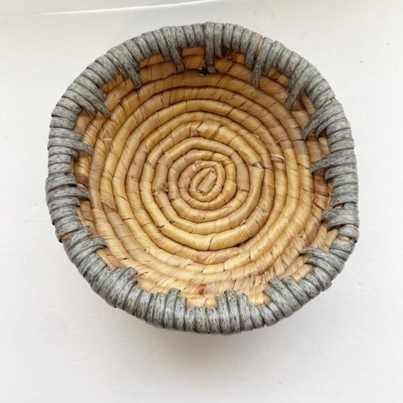 Small Hand-Made Coiled Natural Fiber Basket With Gray Top Coil - Picture 4 of 4